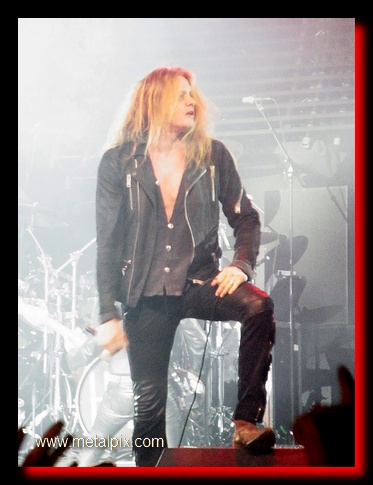 Sebastian Bach008